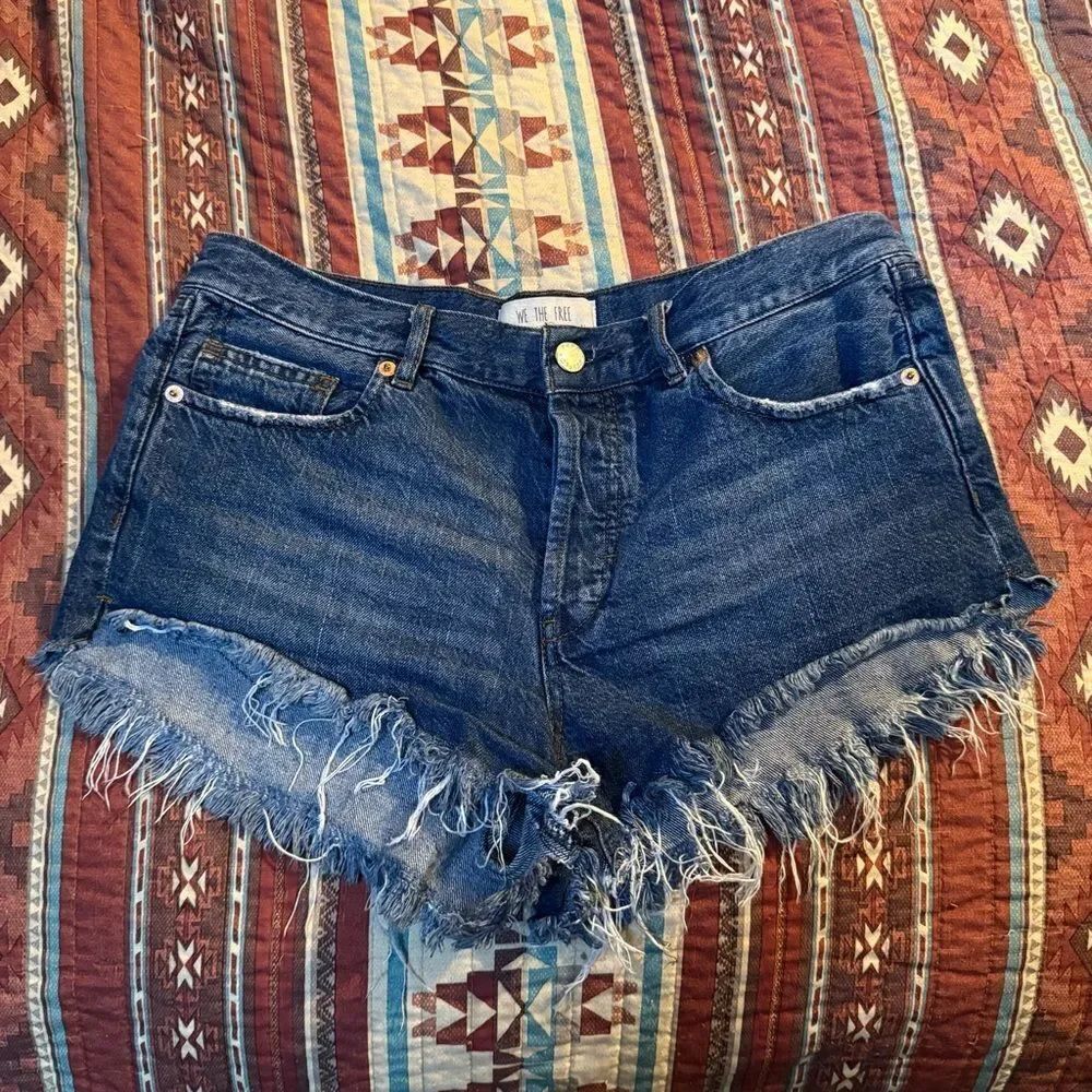 We the Free High rise denim shorts size 28
